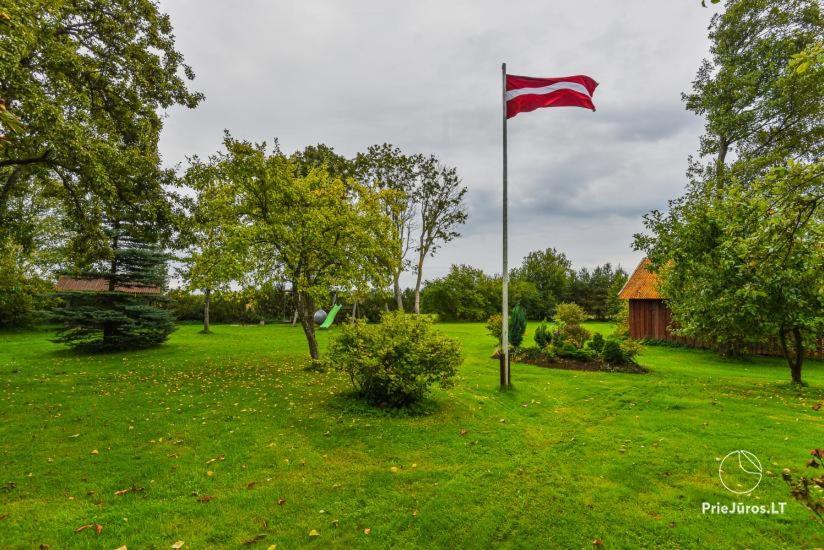 Villa Viesu Maja "Ozolini" Jurkalne Exterior foto